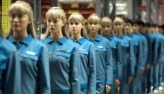 具备充气娃娃的所有功能外