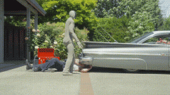 机械人正在工场里